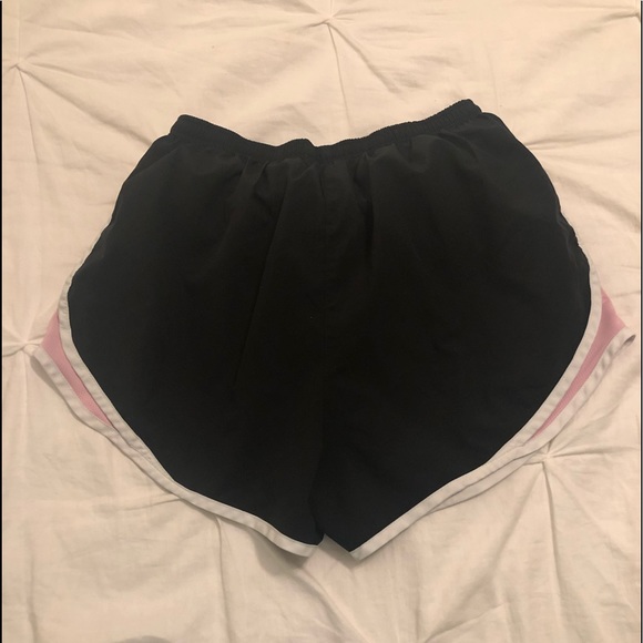 Nike Running Shorts - Picture 2 of 3